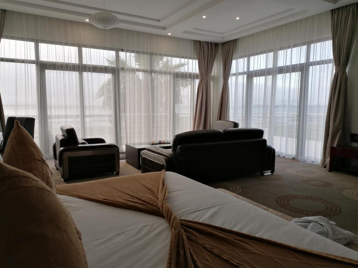 Flamingo Villas Boutique Hotel Walvis Bay Exterior foto